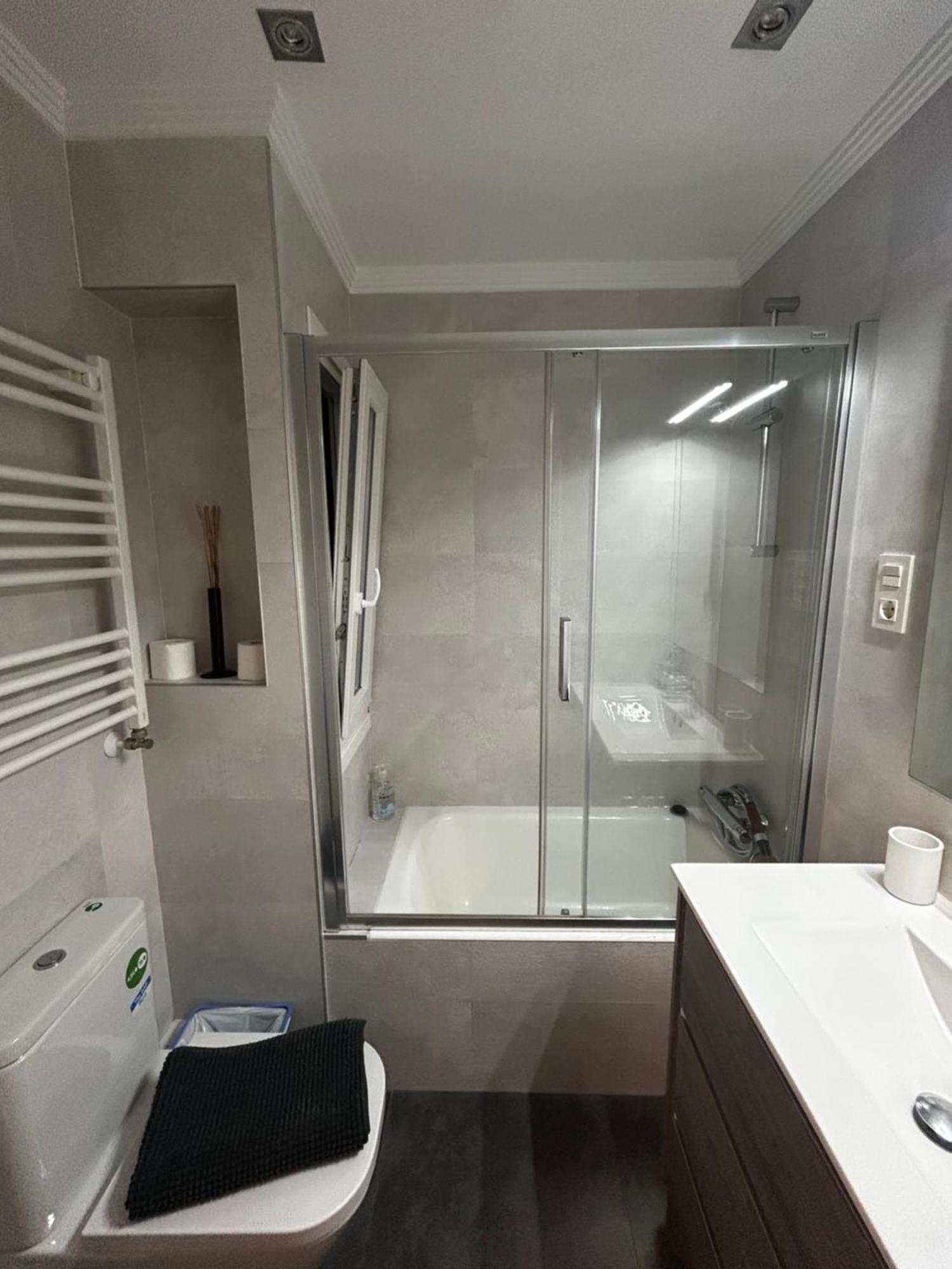 Principe De Viana 4 Apartment Bilbao Exterior foto